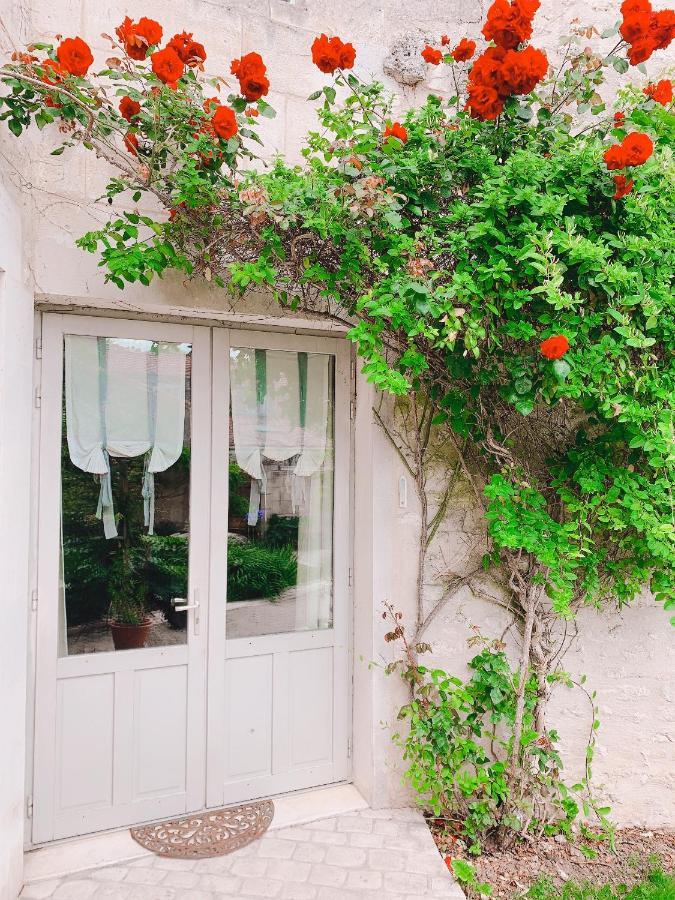 Chambre D'Hotes Les Bains Du BruantSaint-Porchaire エクステリア 写真